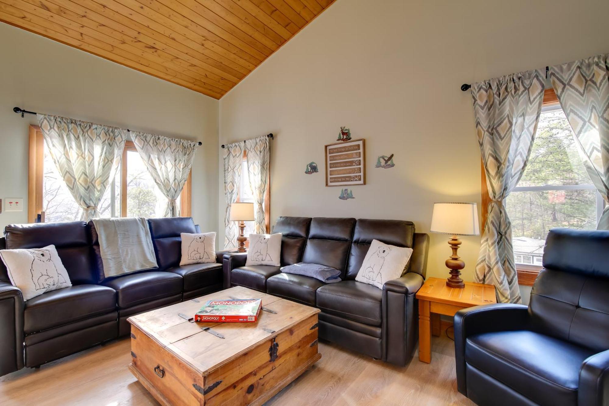 Gatlinburg Mountain Cabin With Hot Tub, Deck And Games Luaran gambar
