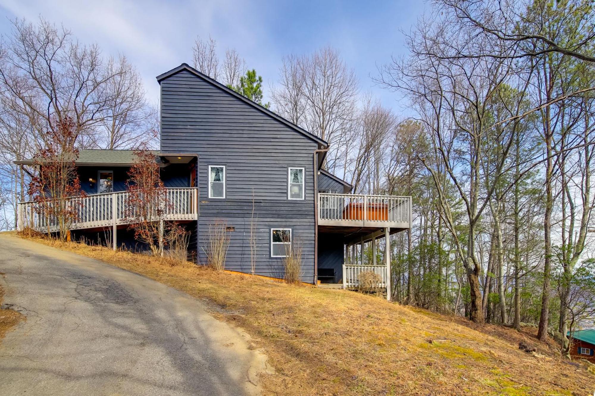 Gatlinburg Mountain Cabin With Hot Tub, Deck And Games Luaran gambar